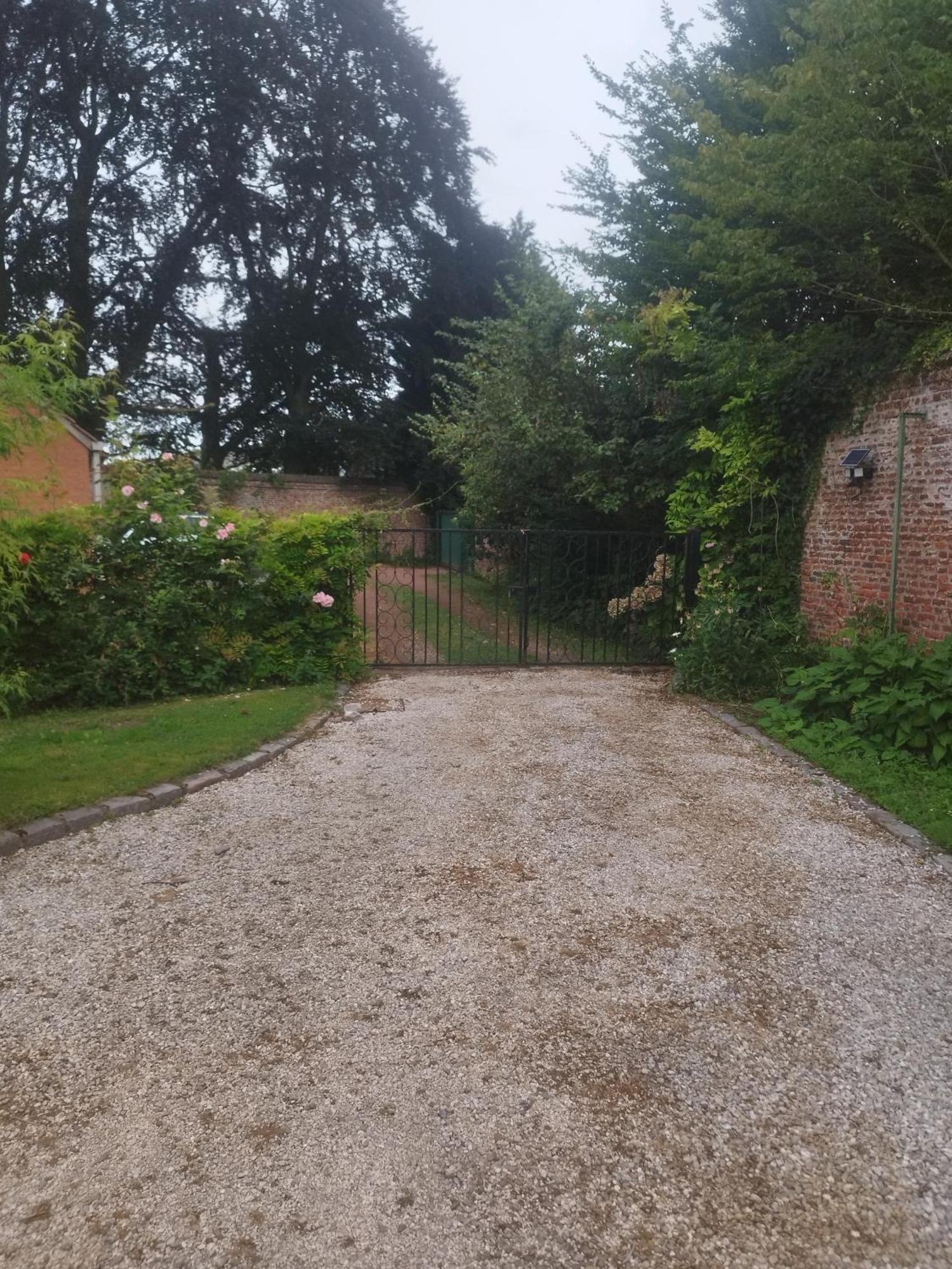 Au Pied De Lille住宿加早餐旅馆 外观 照片